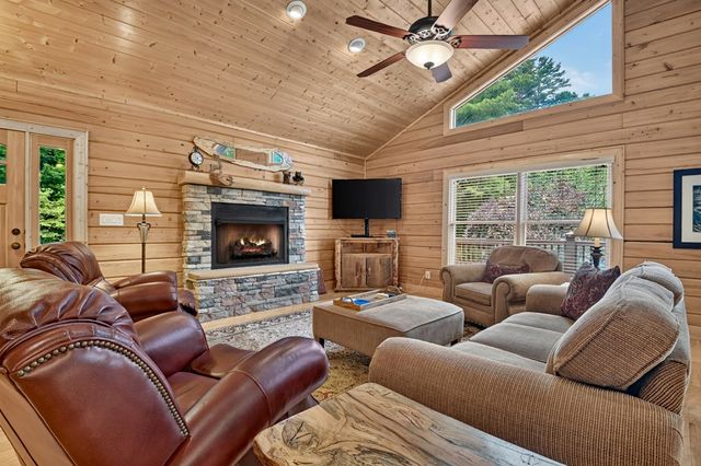 536 Delta Way, Blue Ridge, GA 30513