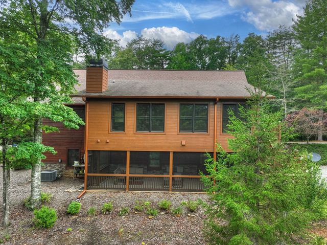 536 Delta Way, Blue Ridge, GA 30513