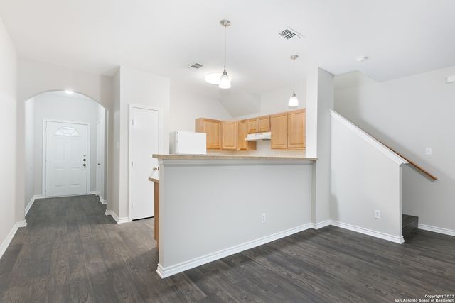 7814 Kingsbury Wood Unit 3, San Antonio, TX 78240