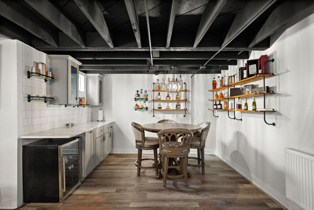 1110 Thomas Avenue N, Minneapolis, MN 55411