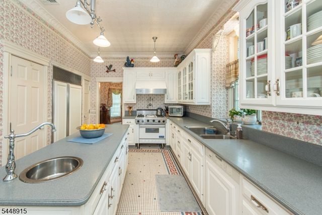 403 Stonetown Rd, Ringwood Boro, NJ 07456