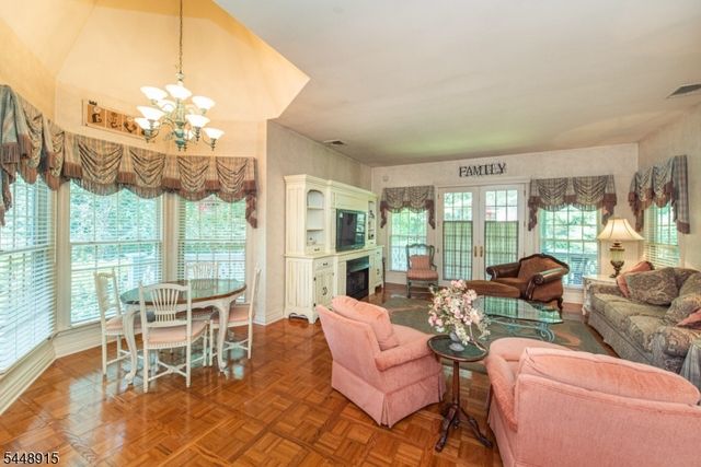 403 Stonetown Rd, Ringwood Boro, NJ 07456