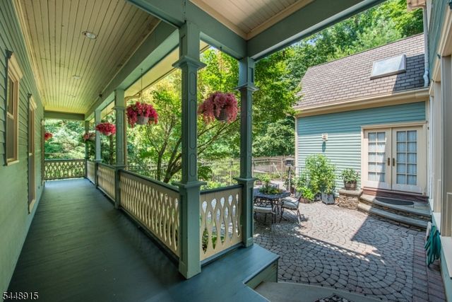 403 Stonetown Rd, Ringwood Boro, NJ 07456