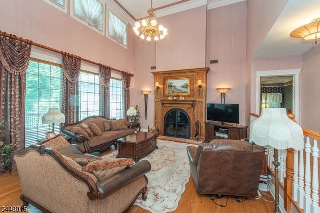 403 Stonetown Rd, Ringwood Boro, NJ 07456