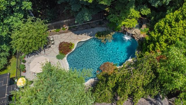 403 Stonetown Rd, Ringwood Boro, NJ 07456