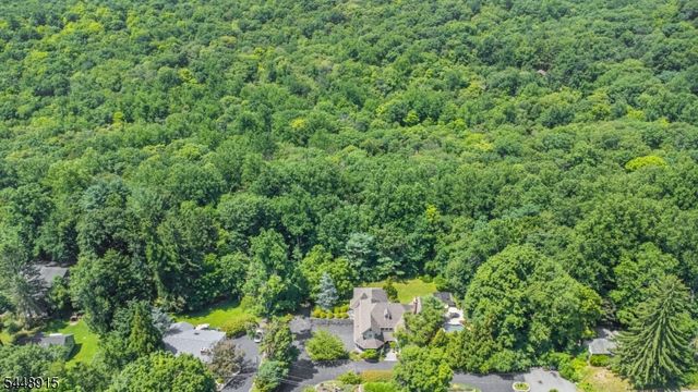 403 Stonetown Rd, Ringwood Boro, NJ 07456