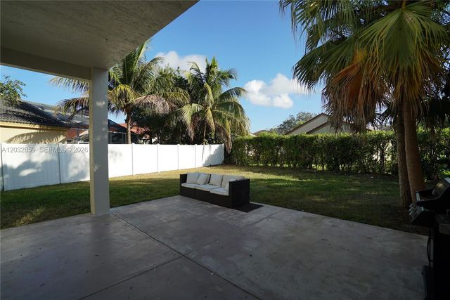 658 Stanton Dr, Weston, FL 33326