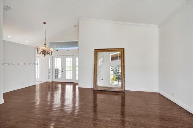 658 Stanton Dr, Weston, FL 33326