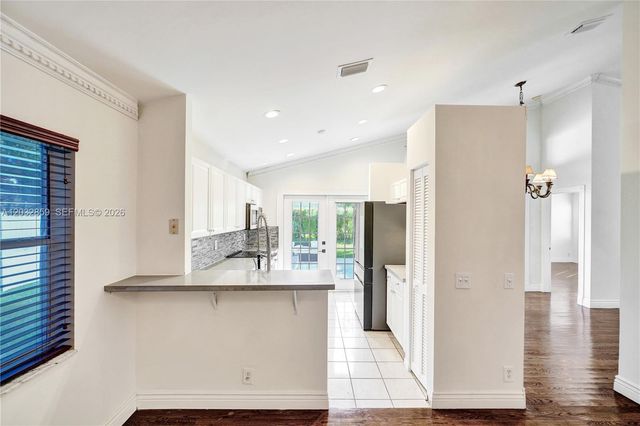 658 Stanton Dr, Weston, FL 33326