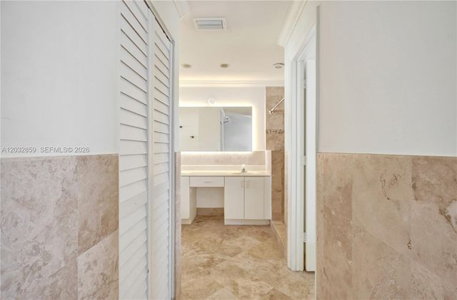 658 Stanton Dr, Weston, FL 33326