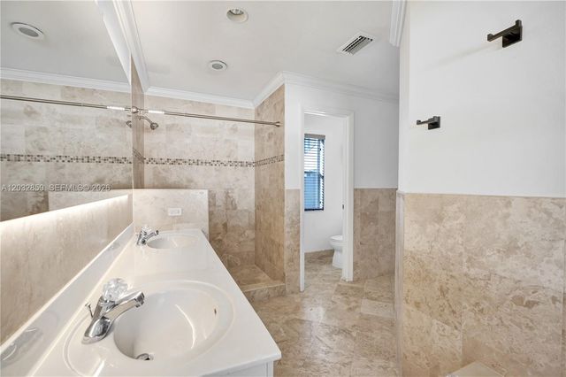 658 Stanton Dr, Weston, FL 33326