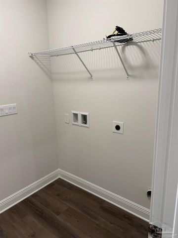 3322 Bliss Ln, Cantonment, FL 32533