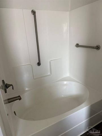 3322 Bliss Ln, Cantonment, FL 32533