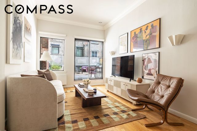 35 E 10th St Apt 2D, New York City, NY 10003