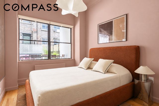 35 E 10th St Apt 2D, New York City, NY 10003