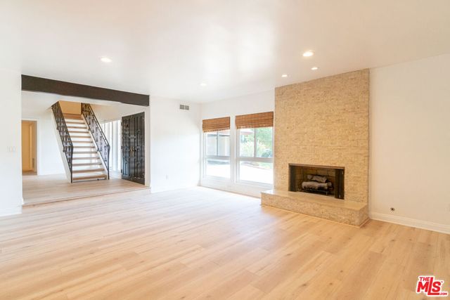 4220 Towhee Drive, Calabasas, CA 91302
