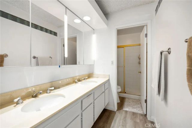 22158 James Alan Circle, Chatsworth, CA 91311