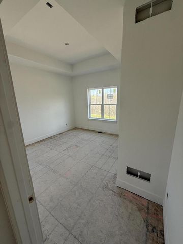 N51W18906 Quietwood DRIVE, Lannon, WI 53046