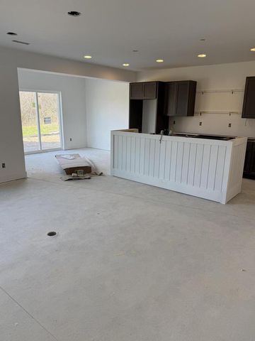 N51W18906 Quietwood DRIVE, Lannon, WI 53046