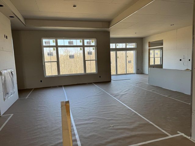 N51W18906 Quietwood DRIVE, Lannon, WI 53046