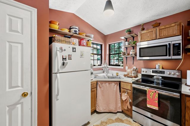 1438 Vintage Circle, Lexington, KY 40517