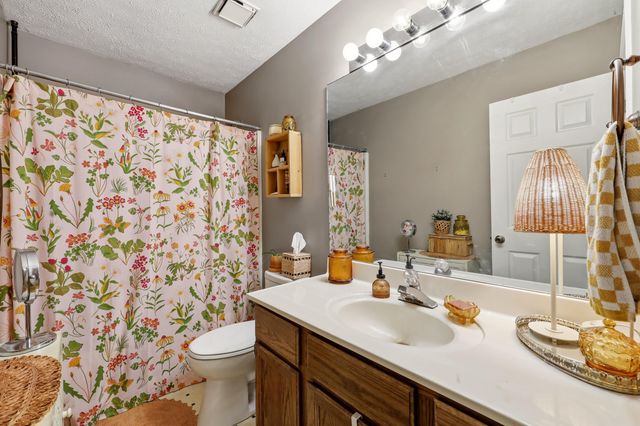 1438 Vintage Circle, Lexington, KY 40517