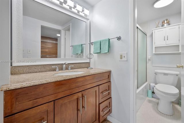 3660 NE 166th St 307, North Miami Beach, FL 33160