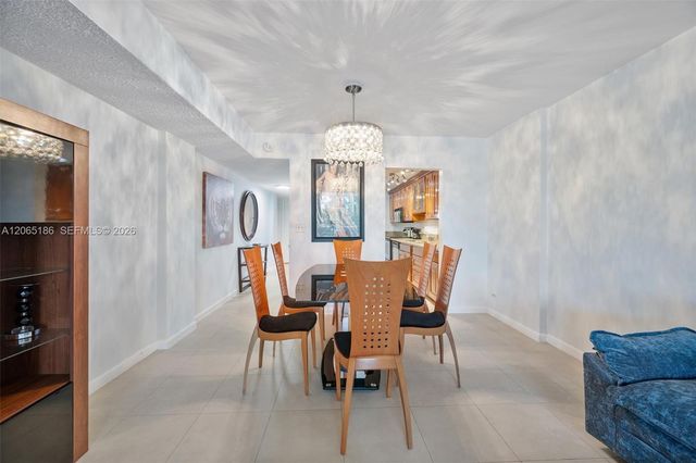 3660 NE 166th St 307, North Miami Beach, FL 33160