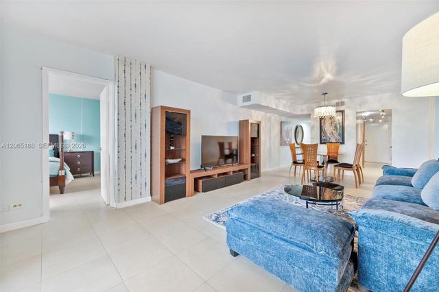 3660 NE 166th St 307, North Miami Beach, FL 33160