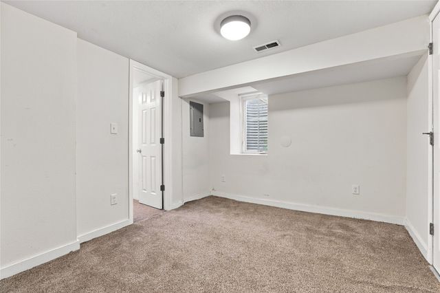 4111 Cottage Grove Avenue, Des Moines, IA 50311