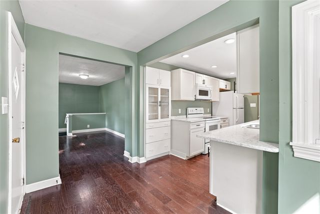 4111 Cottage Grove Avenue, Des Moines, IA 50311
