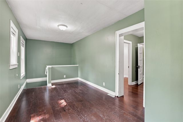 4111 Cottage Grove Avenue, Des Moines, IA 50311