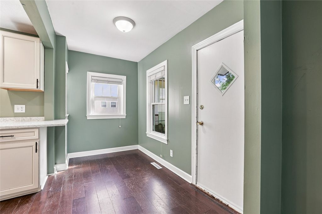 4111 Cottage Grove Avenue, Des Moines, IA 50311