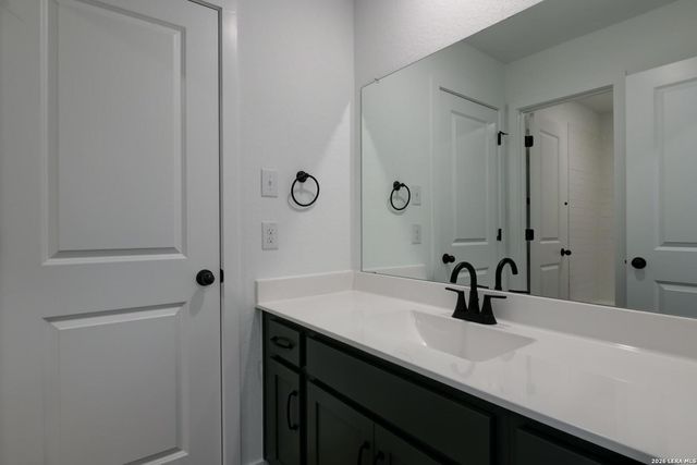 159 Desert Cactus, San Antonio, TX 78253