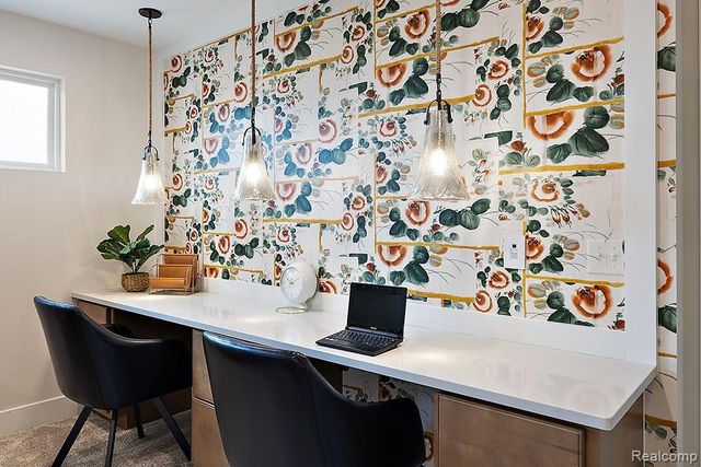 6167 N Trailwoods Drive, Scio Township, MI 48103