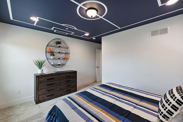 6167 N Trailwoods Drive, Scio Township, MI 48103