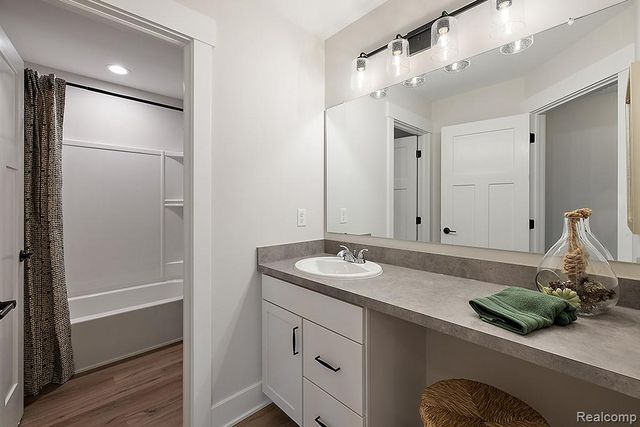 6167 N Trailwoods Drive, Scio Township, MI 48103