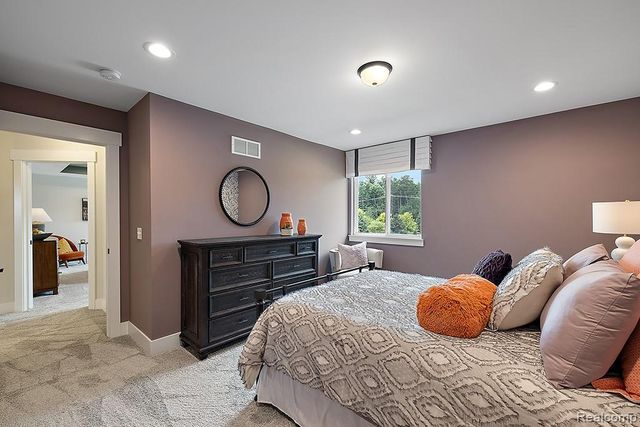 6167 N Trailwoods Drive, Scio Township, MI 48103