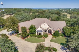 221 Hart Court, Runaway Bay, TX 76426