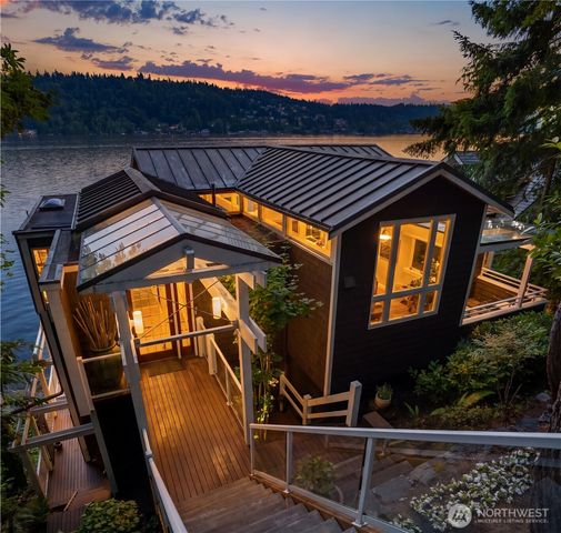 2240 W Lake Sammamish Pkwy NE, Redmond, WA 98052