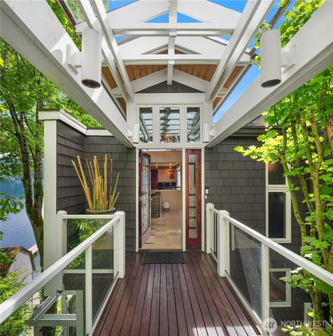 2240 W Lake Sammamish Pkwy NE, Redmond, WA 98052