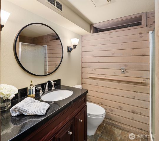 2240 W Lake Sammamish Pkwy NE, Redmond, WA 98052