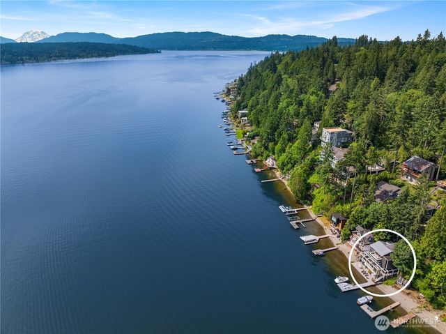 2240 W Lake Sammamish Pkwy NE, Redmond, WA 98052