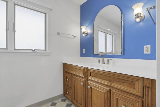1059 Lambeth Drive, Columbus, OH 43220