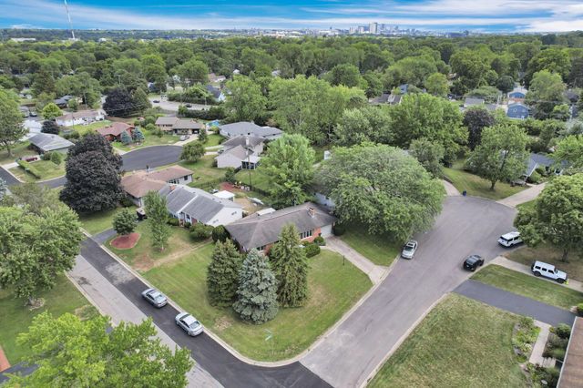 1059 Lambeth Drive, Columbus, OH 43220