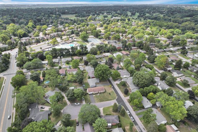 1059 Lambeth Drive, Columbus, OH 43220