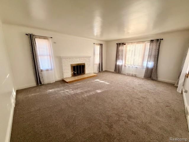 18671 Huntington Avenue, Harper Woods, MI 48225