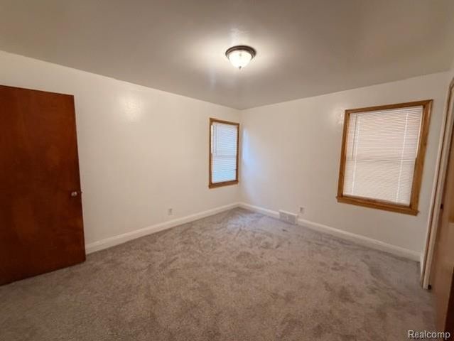 18671 Huntington Avenue, Harper Woods, MI 48225