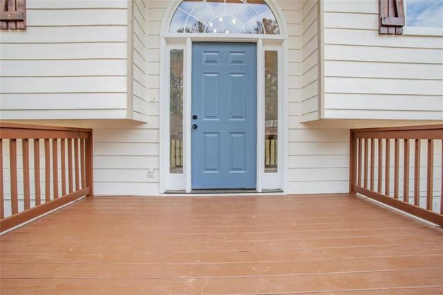 232 Cypress Circle, Carrollton, GA 30116