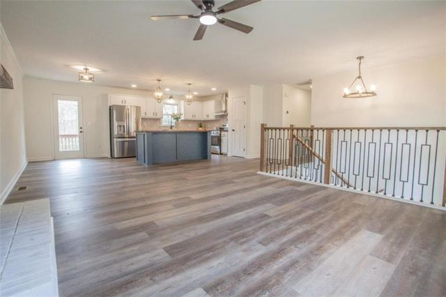 232 Cypress Circle, Carrollton, GA 30116